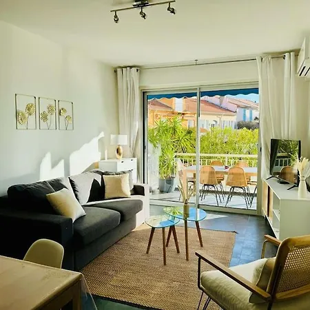 Plein Centre Apartament *