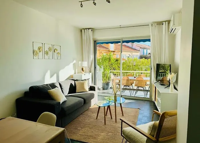 Plein Centre Apartament *